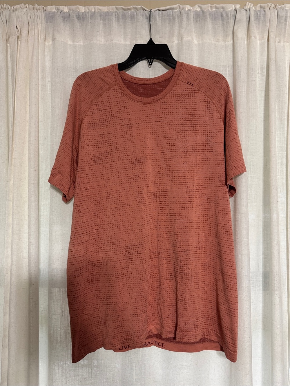 lululemon athletica Men's Textured Short-Sleeve Tee